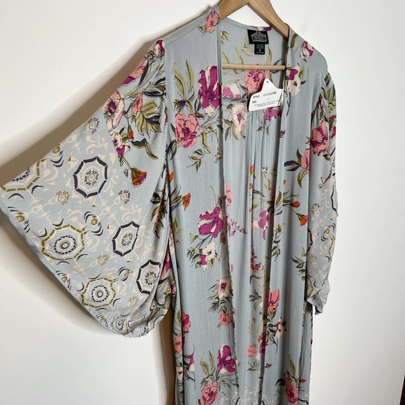 Angie Women's Open Front Kimono Size Medium Blue Gray Floral Long Length Rayon - Picture 3 of 9
